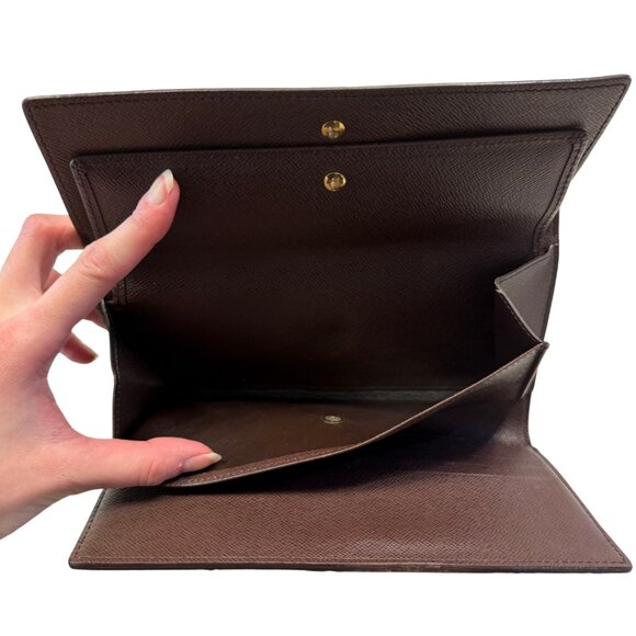 Louis Vuitton Damier Ebene Sarah International Wallet - Picture 7 of 7